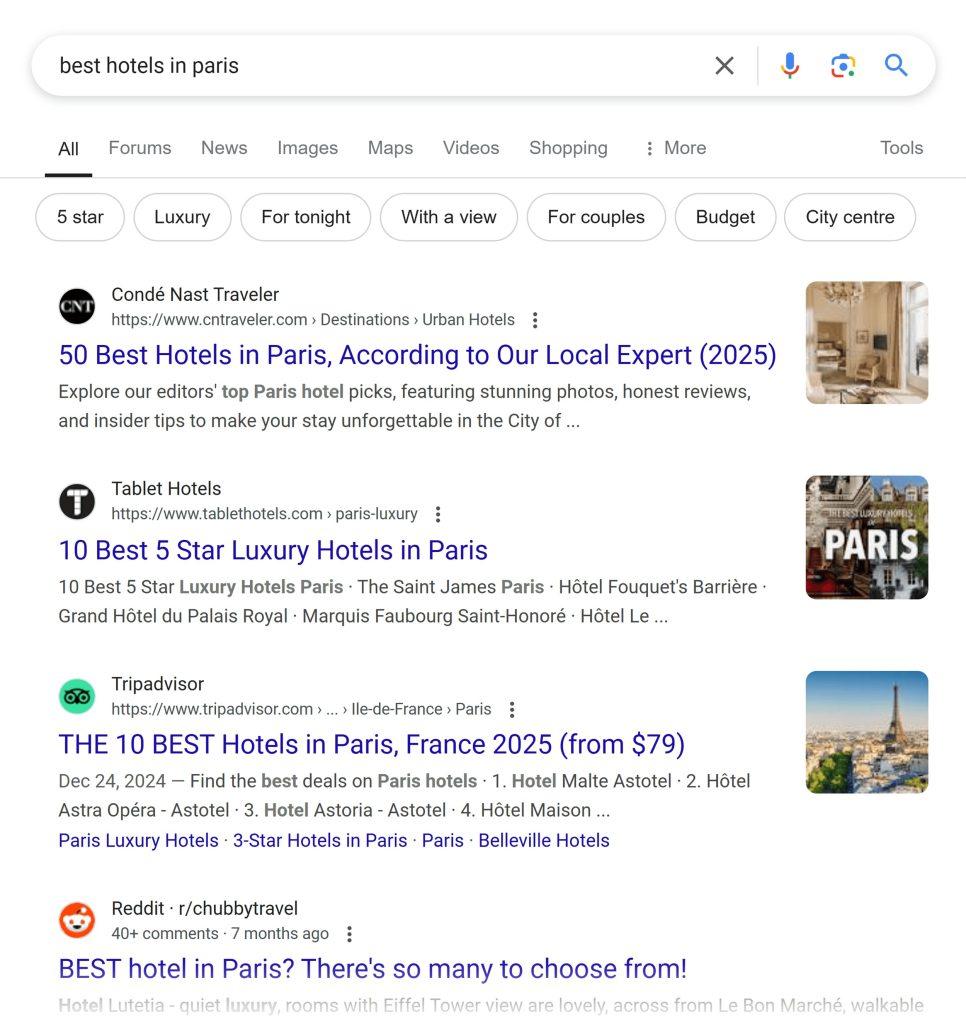 نتایج جستجو برای "بهترین هتل‌های پاریس" که سایت‌هایی مثل Condé Nast Traveler، Tablet Hotels و TripAdvisor را نشان می‌دهد